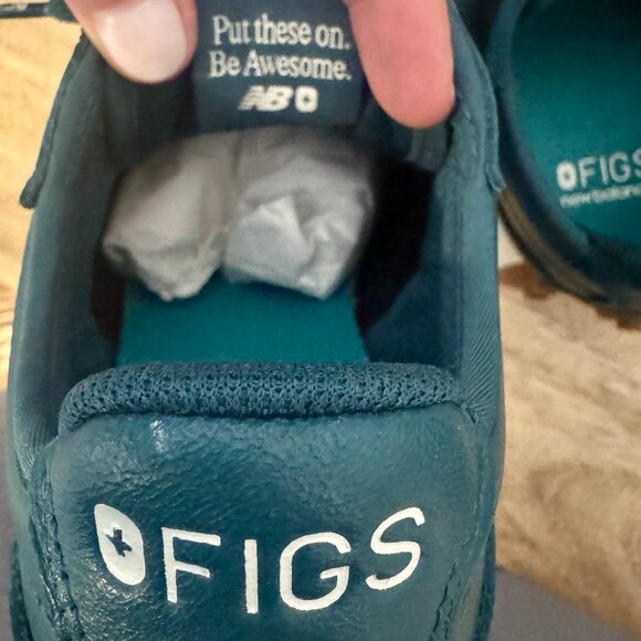FIGS x New Balance 327 Caribbean Blue – Size 8 – New in Box – Limited Edition - Picture 15 of 16